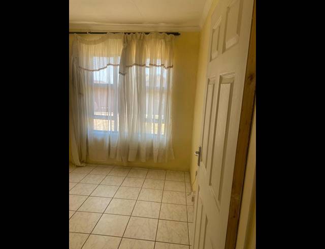 3 BEDROOM HOUSE FOR SALE IN JABULANI